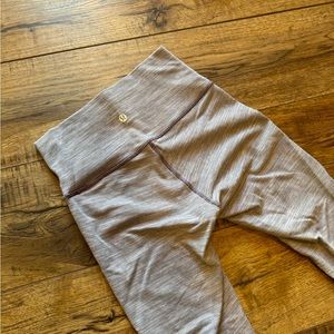 Lululemon leggings ankle length light purple
